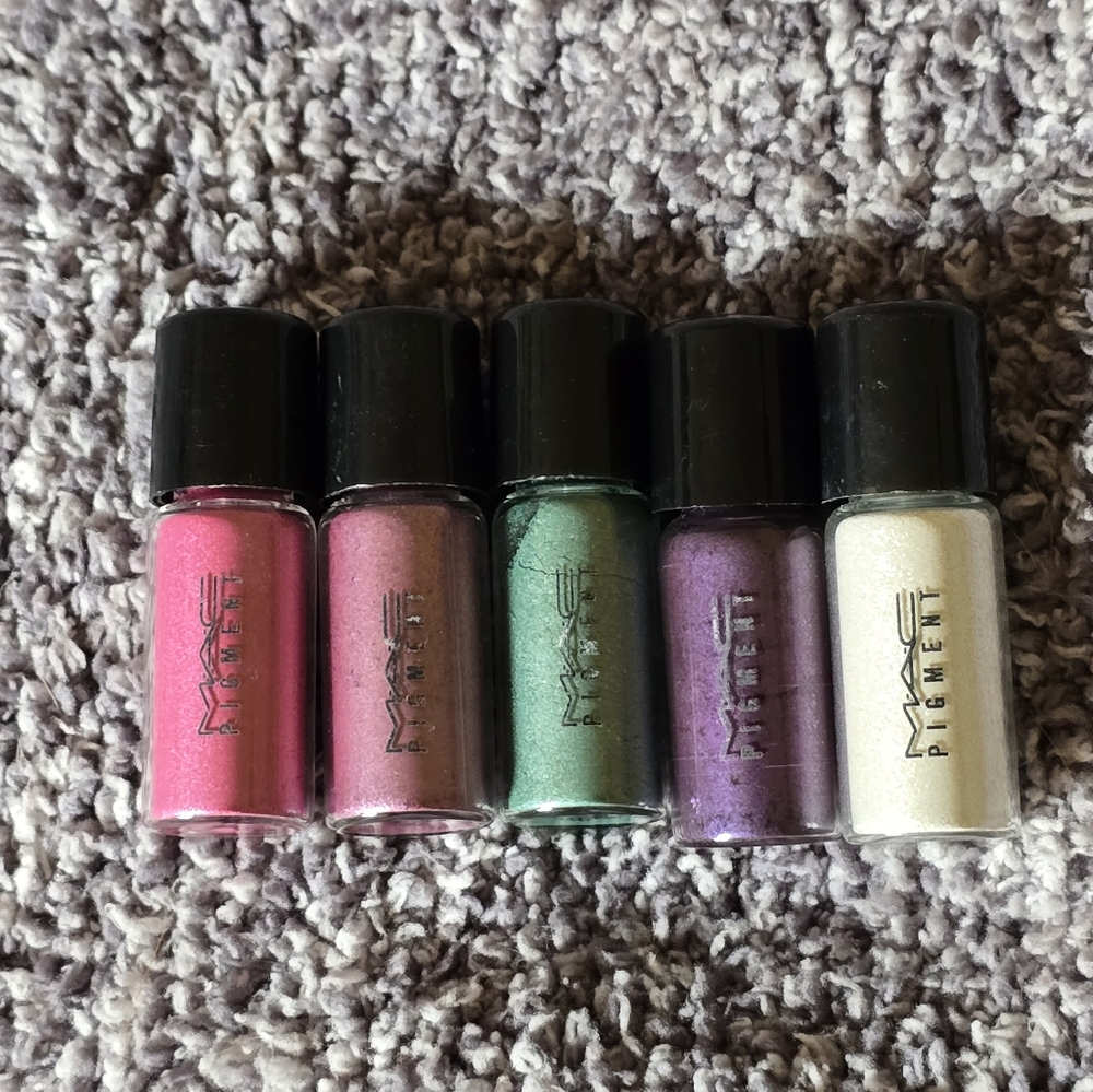 MAC Cosmetics Mini Pigments set of 5